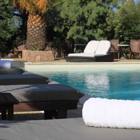 Hotel Domaine De L'oriu Serriera (Corsica)