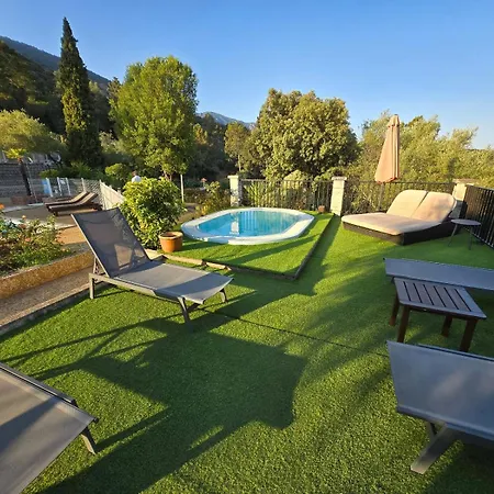 Otel Domaine De L'oriu 3*