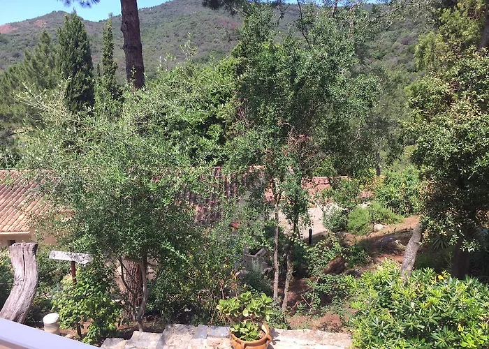 Hotel Domaine De L'oriu Serriera (Corsica)