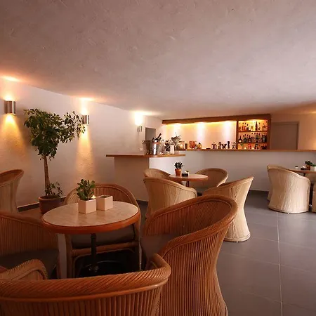 Hotel Domaine De L'oriu Serriera (Corsica)