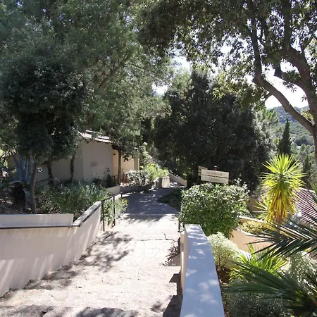 Domaine De L'oriu 3* Serriera (Corsica)