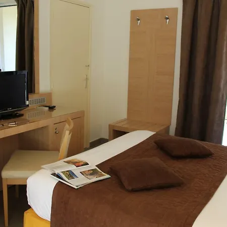 Domaine De L'oriu Hotel 3*