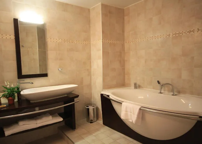 Domaine De L'oriu Hotel 3*