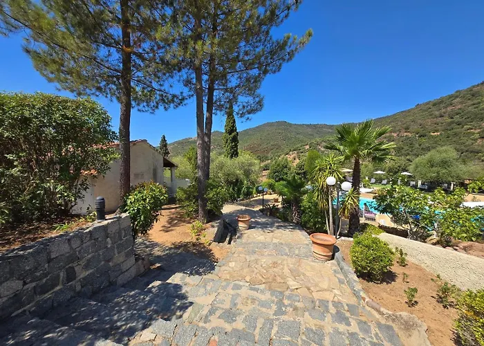 Domaine De L'oriu Hotel