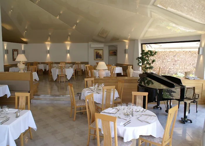 Domaine De L'oriu Hotel 3*