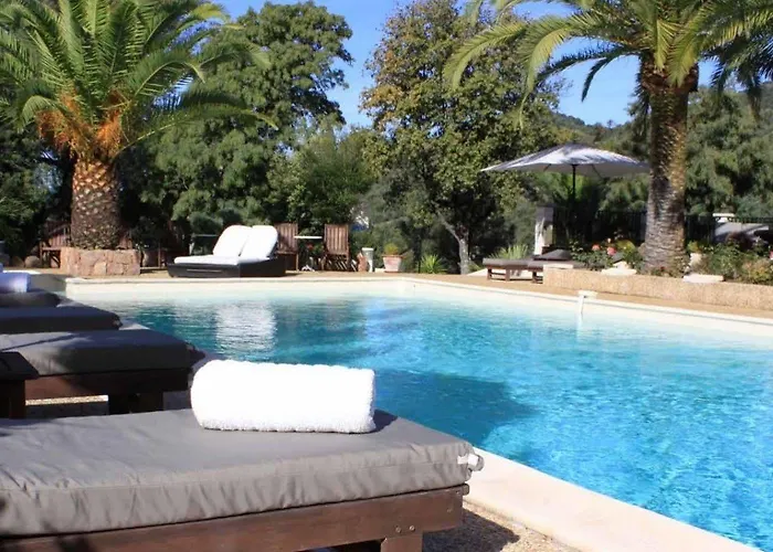 Hotel Domaine De L'oriu