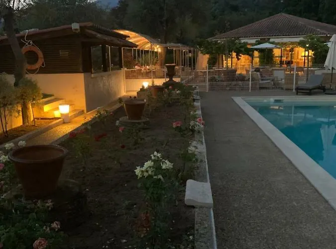 Domaine De L'oriu 3*