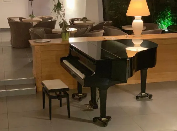 Domaine De L'oriu Hotel