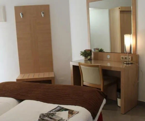 Domaine De L'oriu 3* Serriera (Corsica)